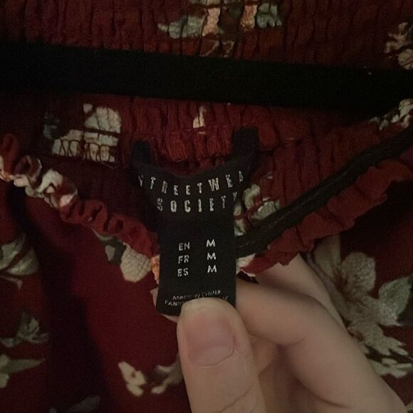 Streetwear Society Floral Off-Shoulder Blouse - Burgundy and Pink - Picture 2 of 4